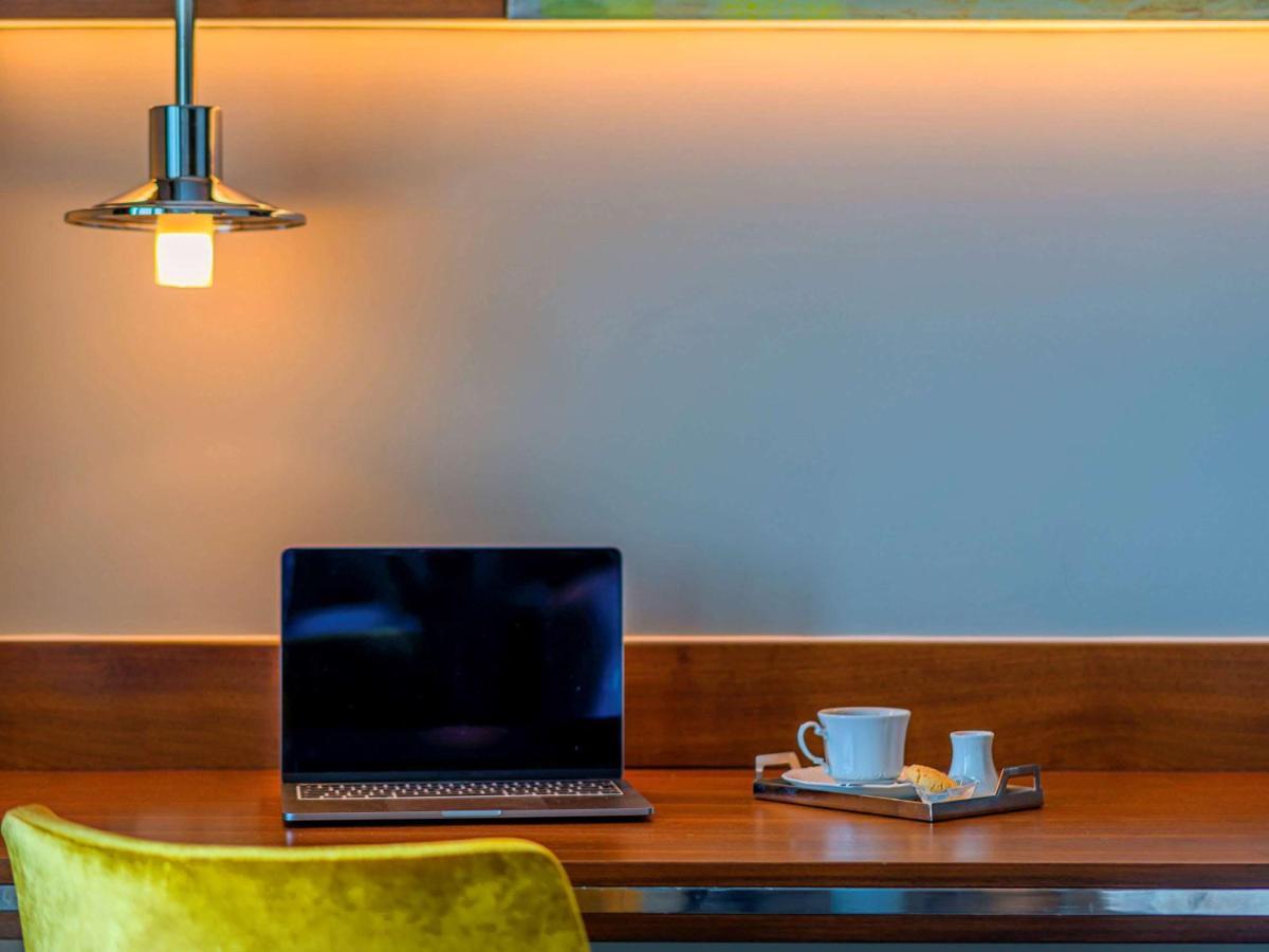 The Artisan Hotel Istanbul - Mgallery Collection Exterior foto A work desk in a hotel room